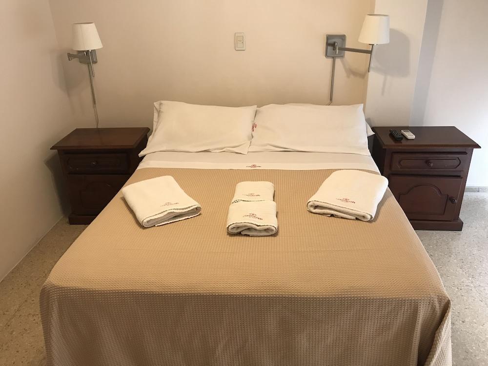 Cordoba Inn Apart Hotel Екстер'єр фото